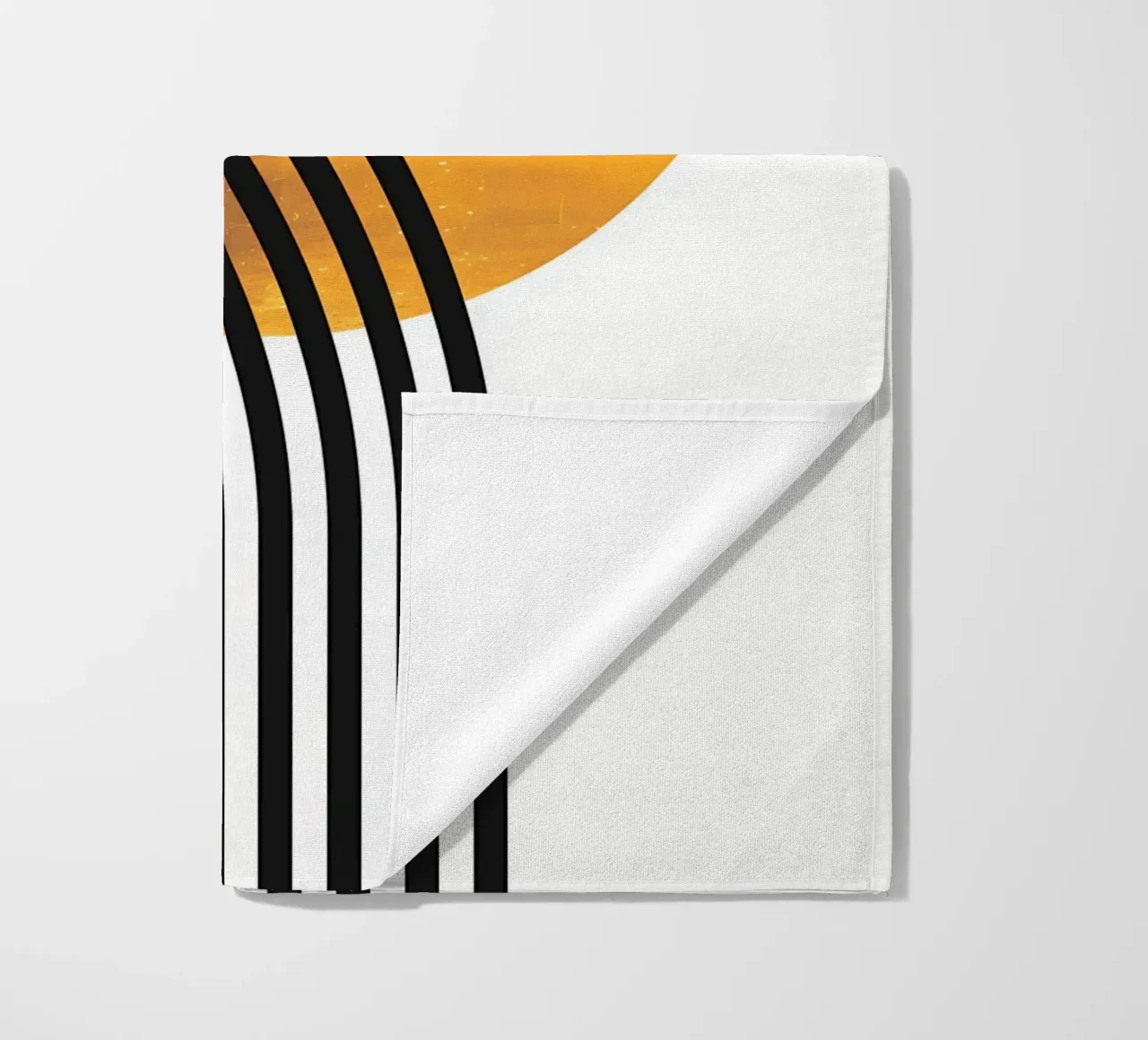 Minimalista telo mare da Noah Bouchard