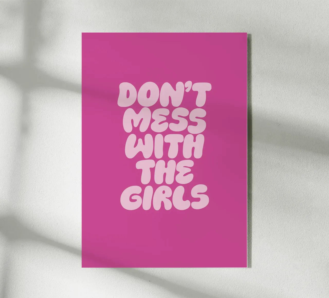 Non scherzare con le ragazze plexiglass da Lolly & Roobs
