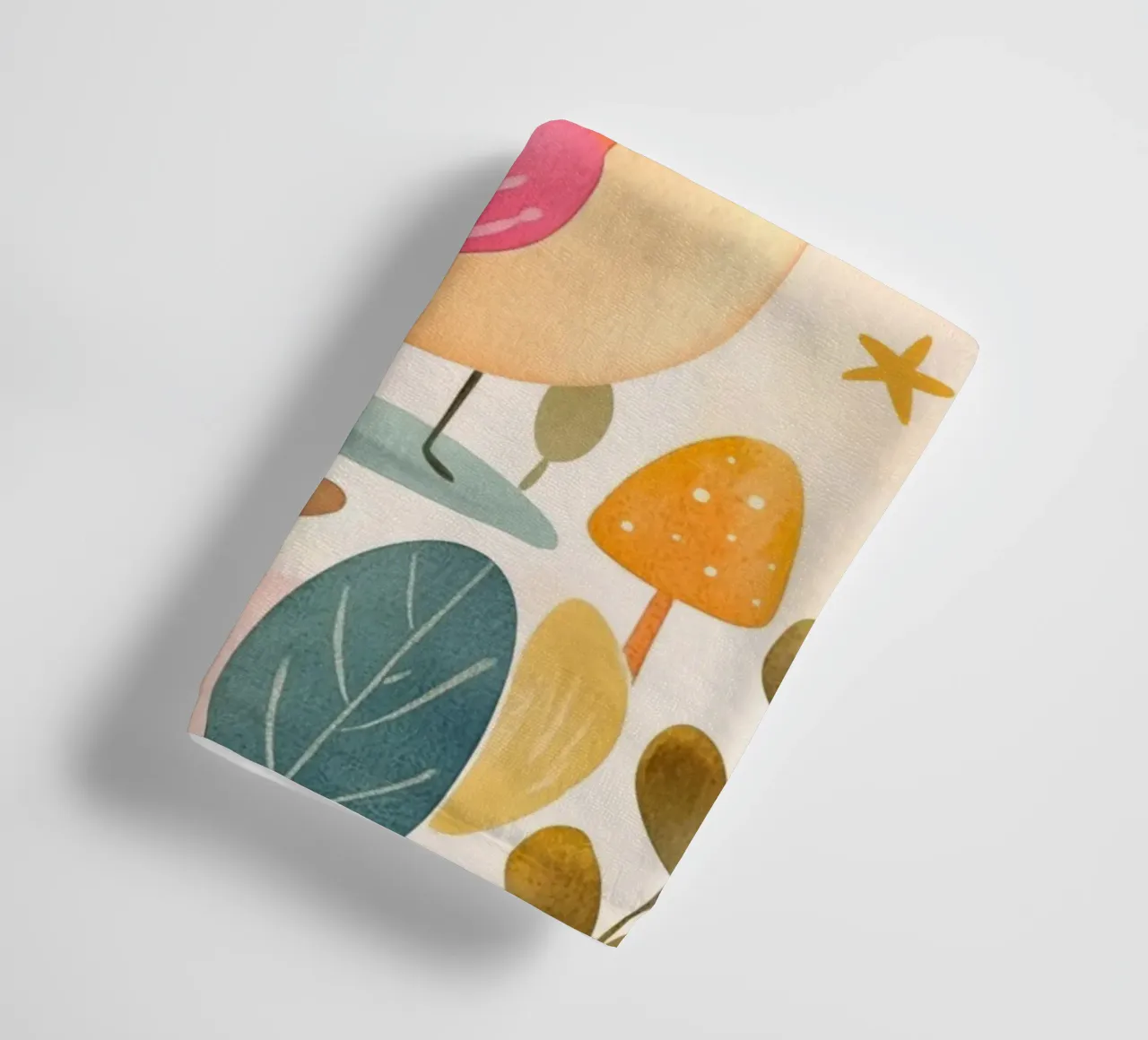 Uccello rosa stravagante in un giardino di funghi e fiori in stile bohémien asciugamano da bagno da GentleEchoes Dreamlight