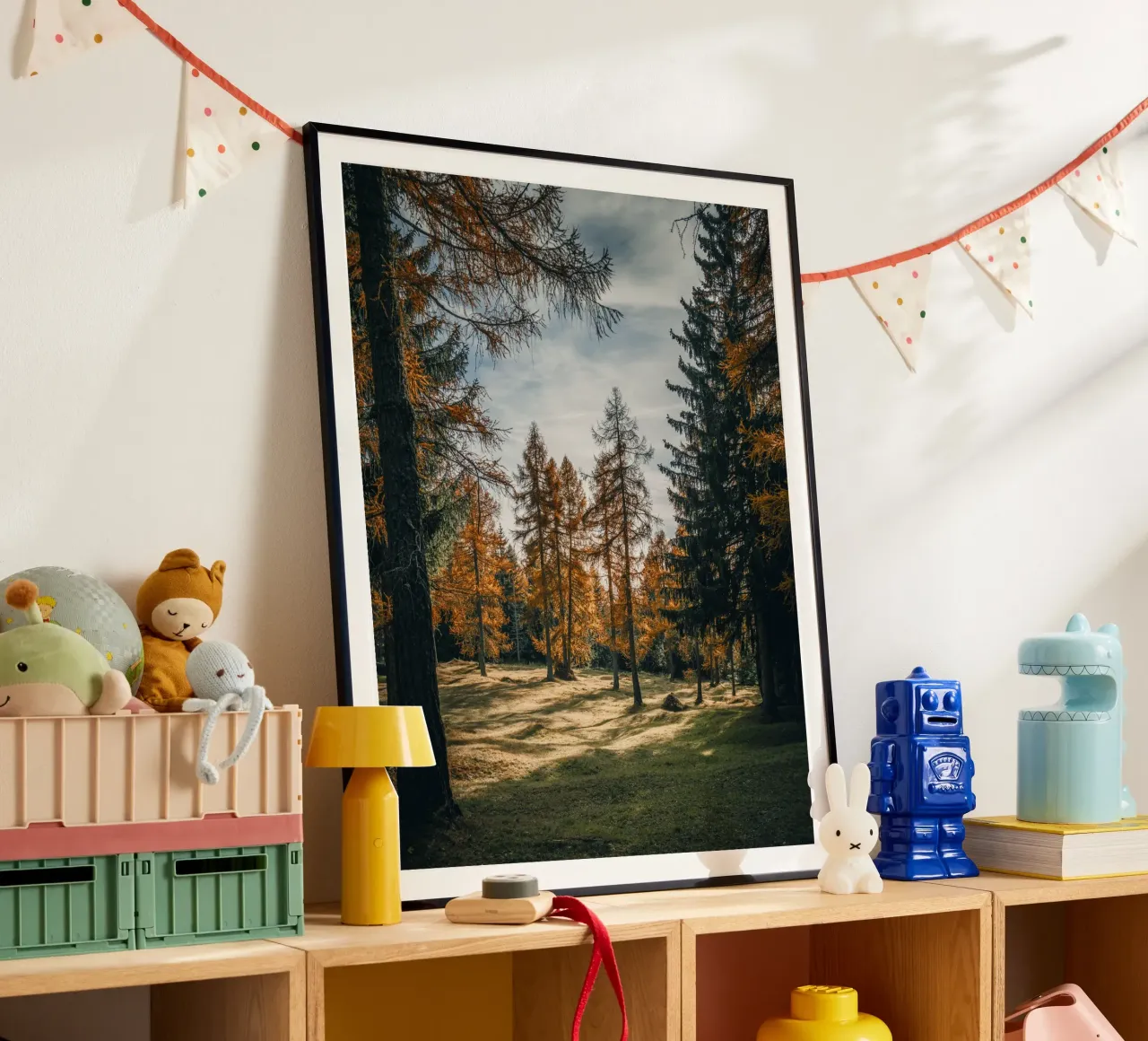 Herbstliche Lärchen in der Schweiz Poster von mbgraphx2