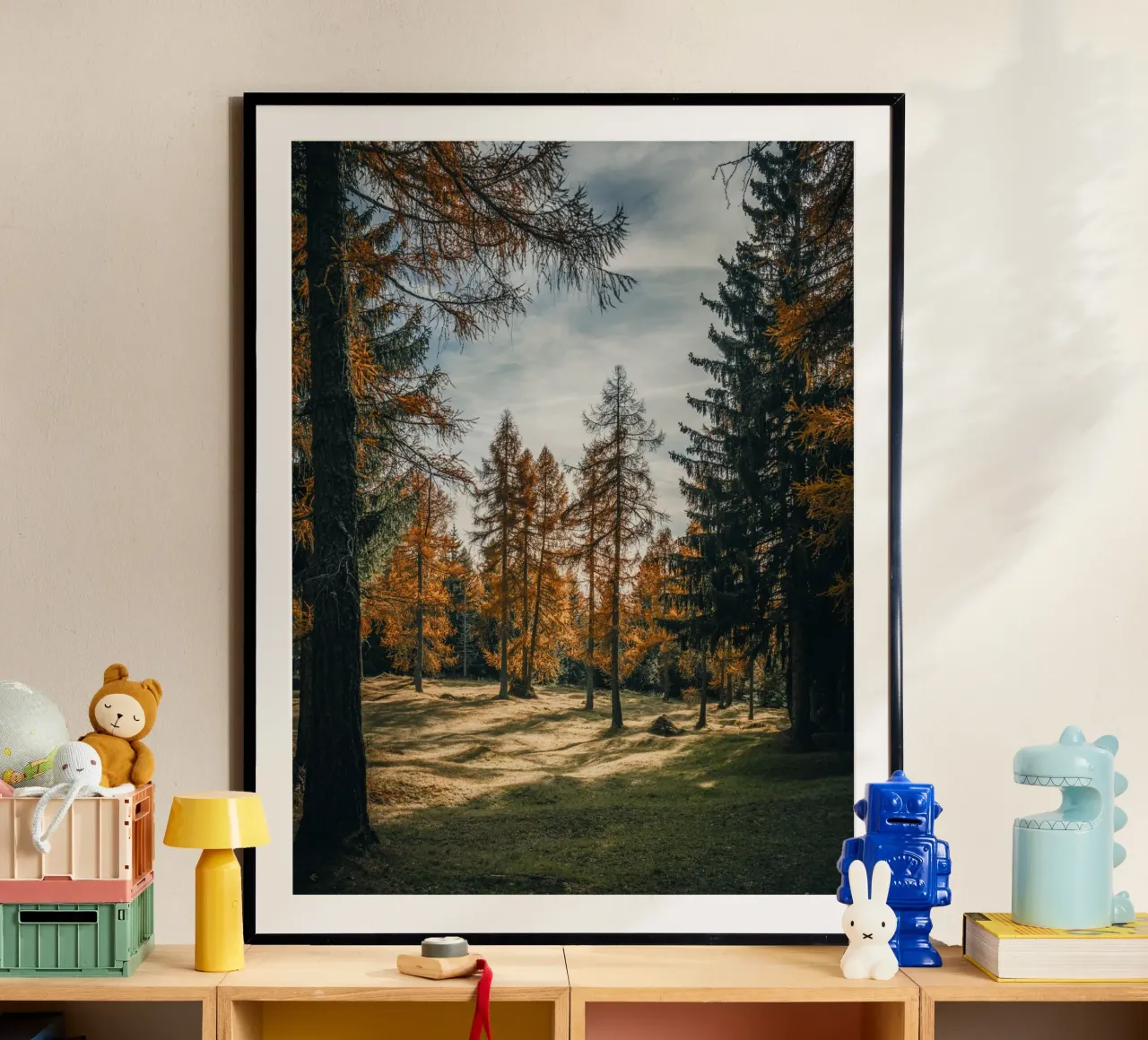 Herbstliche Lärchen in der Schweiz Poster von mbgraphx2