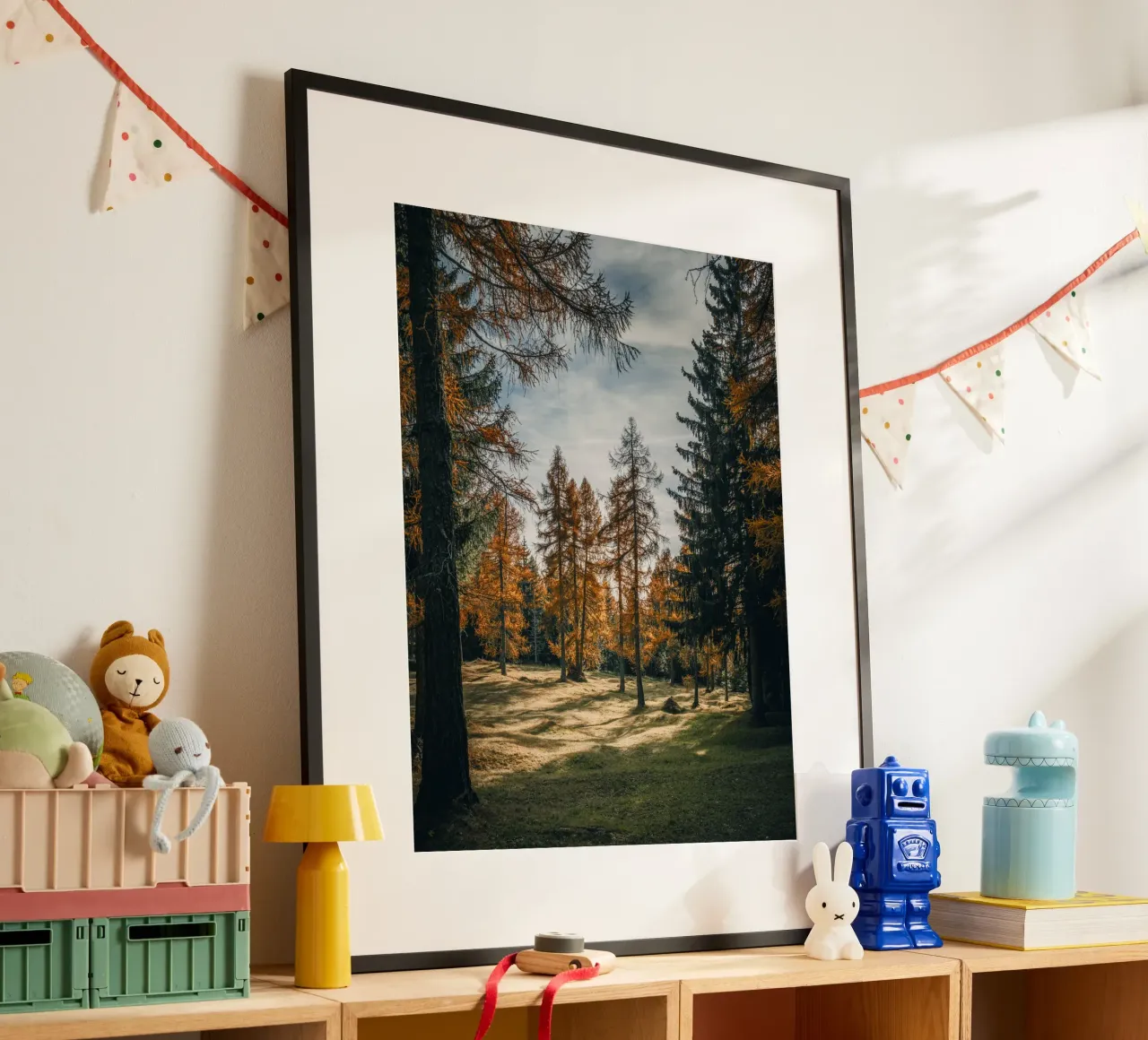 Herbstliche Lärchen in der Schweiz Poster von mbgraphx2
