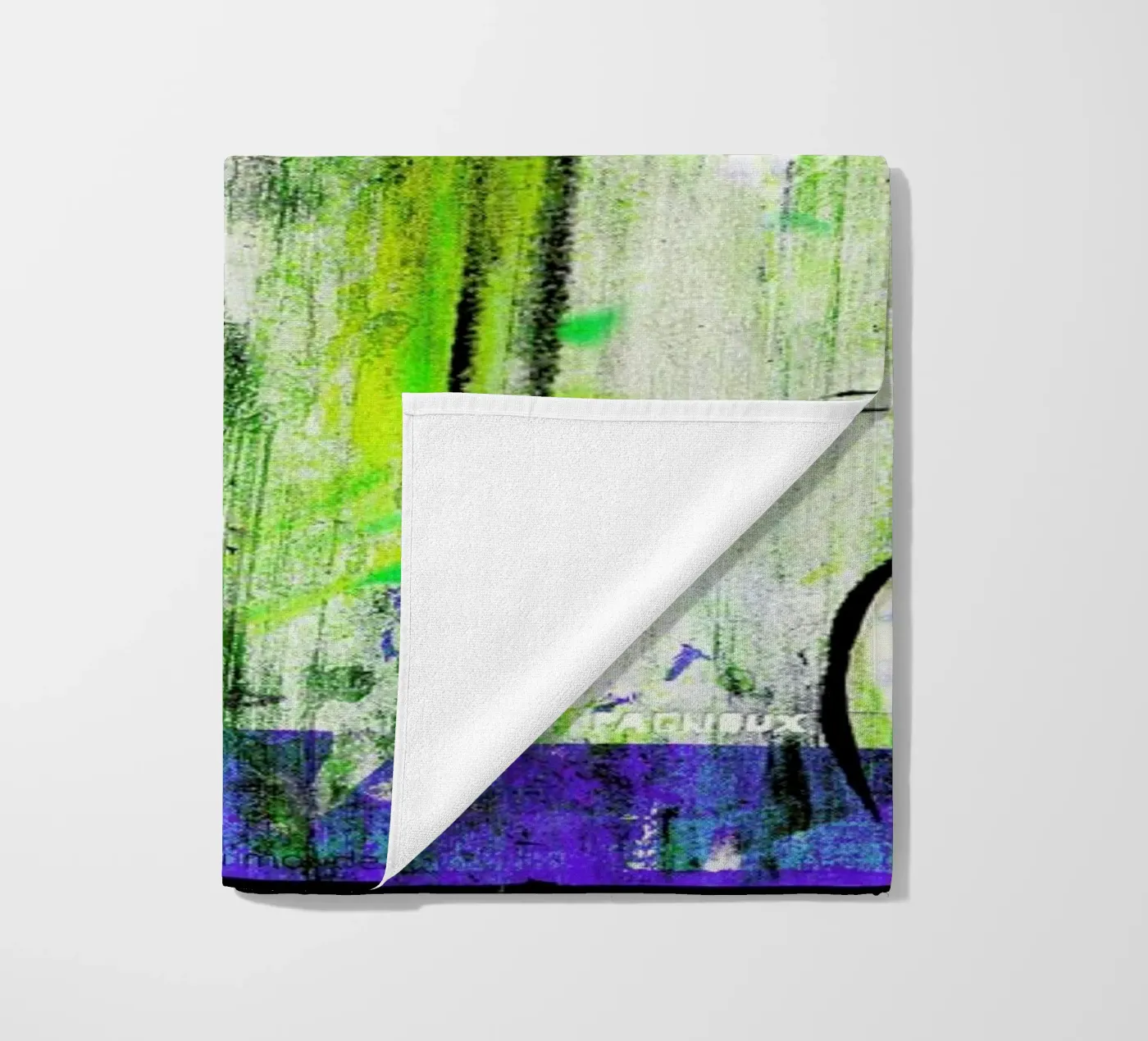 Combattre beach towel by Sandrine Pagnoux