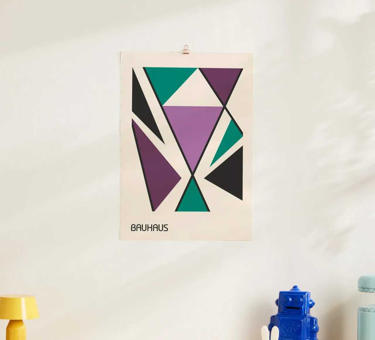 Blauwpaarse Bauhaus print - Abstracte driehoeken geometrisch ontwerp hahnemühle van Grungeo