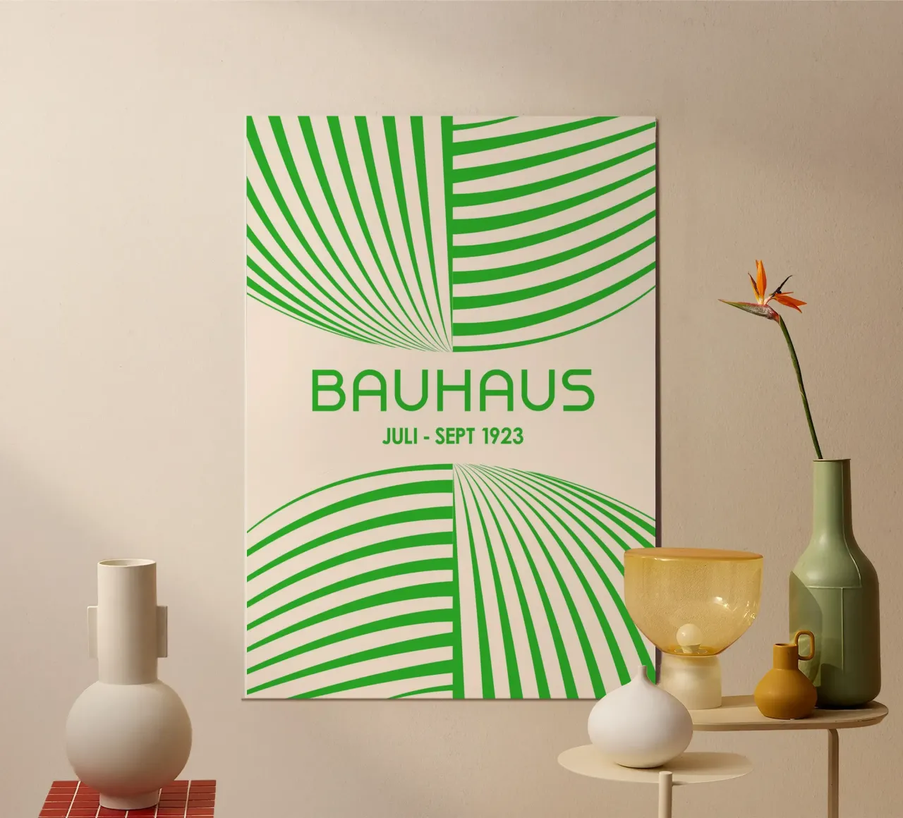 Kelly Green Bauhaus Abstract Art - Linee curve dinamiche Post poster da Grungeo