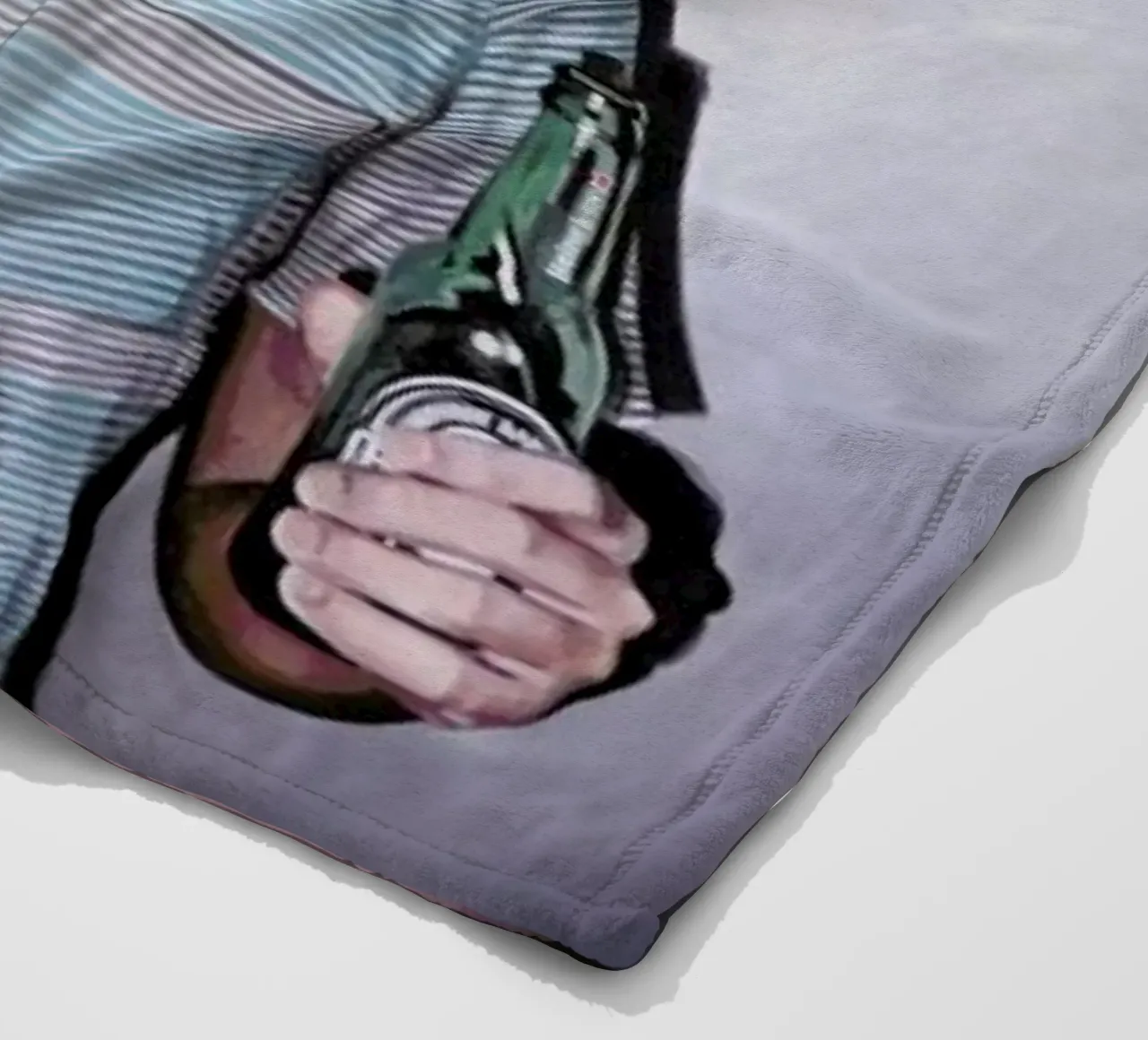 Présentation coperta in pile da Jérôme Romain