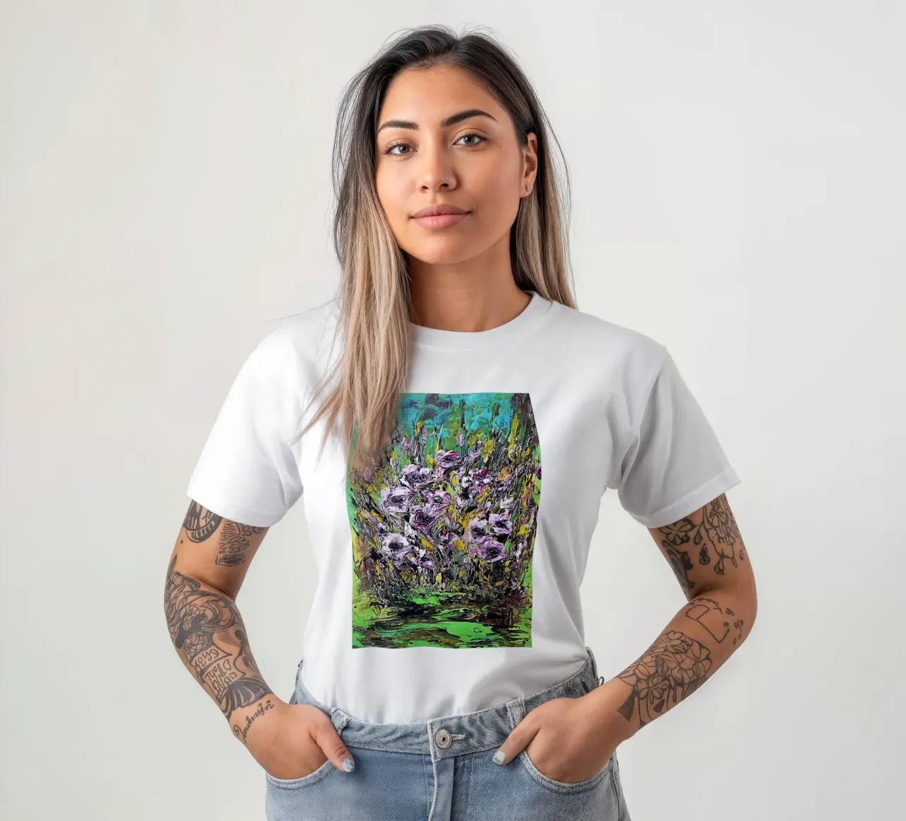 FIORI IN RIVA AL FIUME. t-shirt da Little treasures for your home