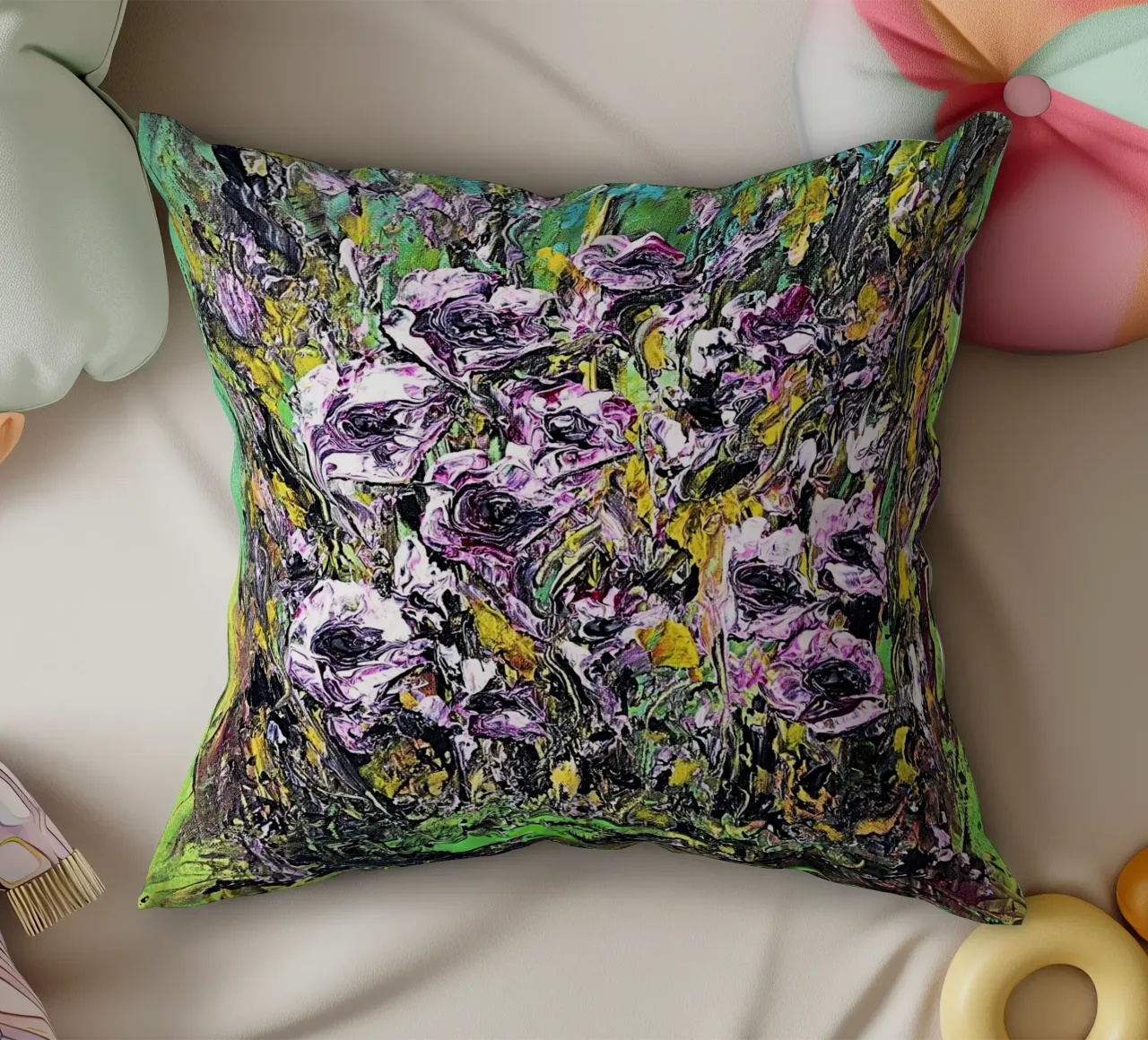 FIORI IN RIVA AL FIUME. cuscino da Little treasures for your home