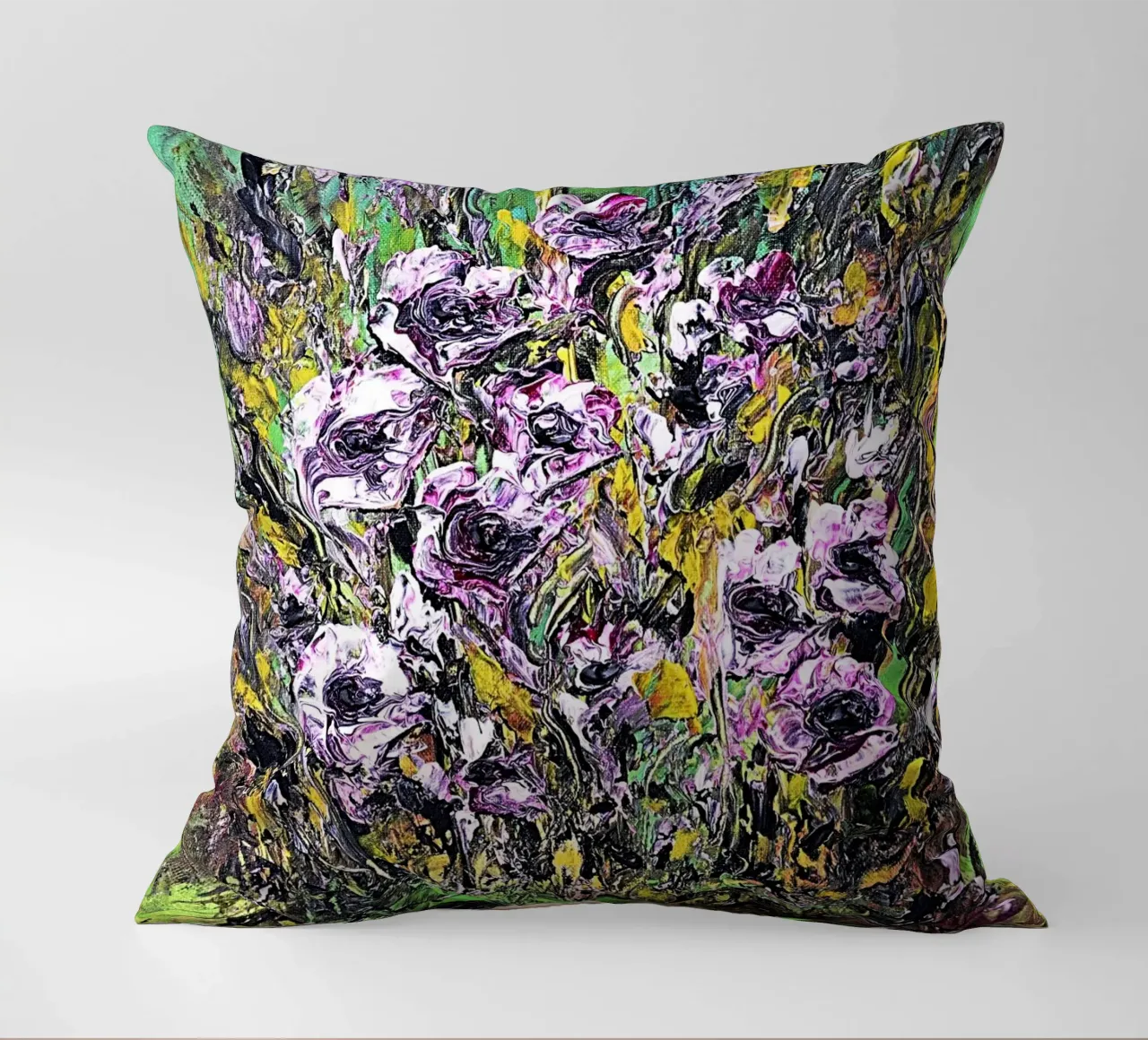 FIORI IN RIVA AL FIUME. cuscino da Little treasures for your home