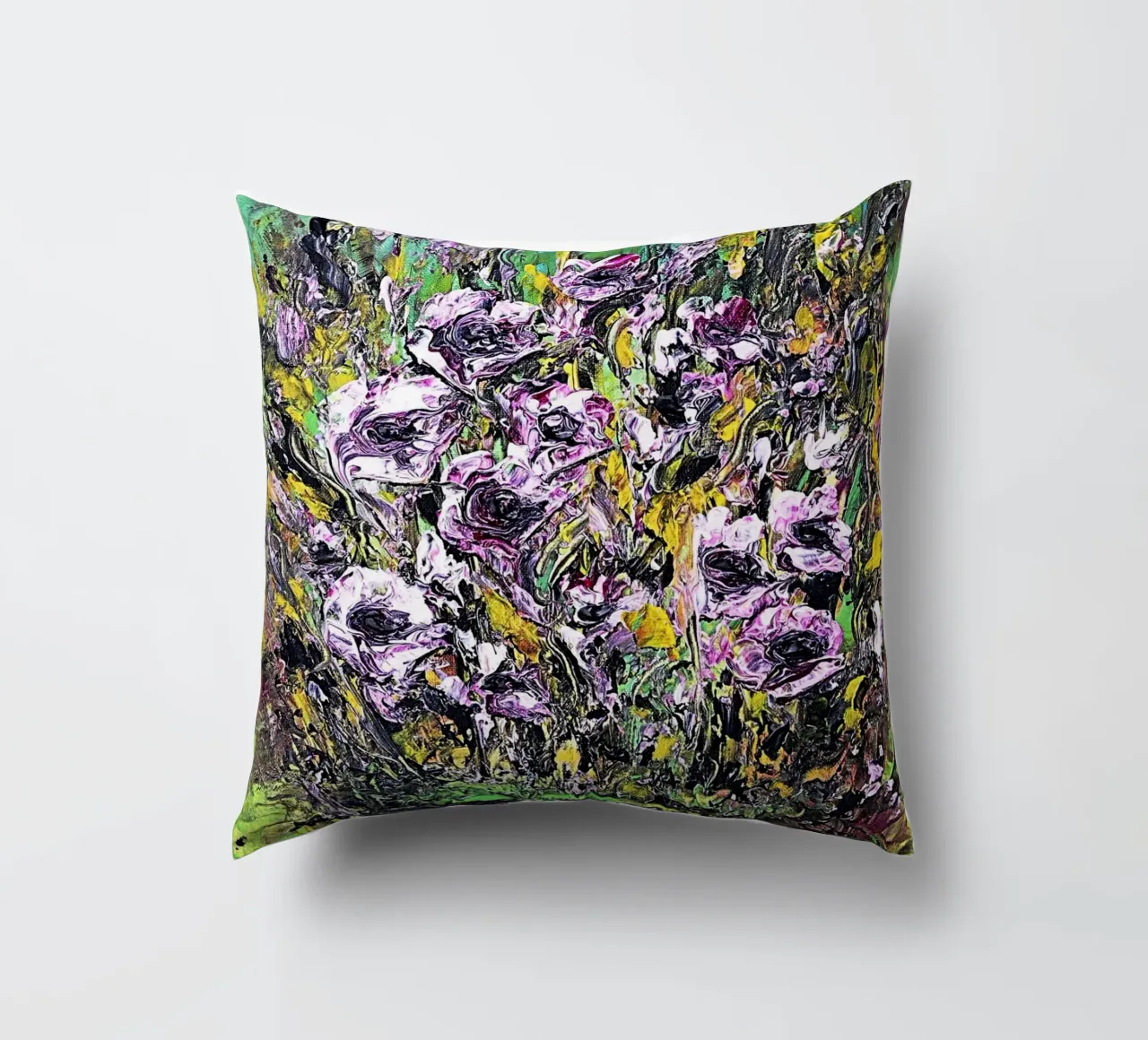 FIORI IN RIVA AL FIUME. cuscino da Little treasures for your home