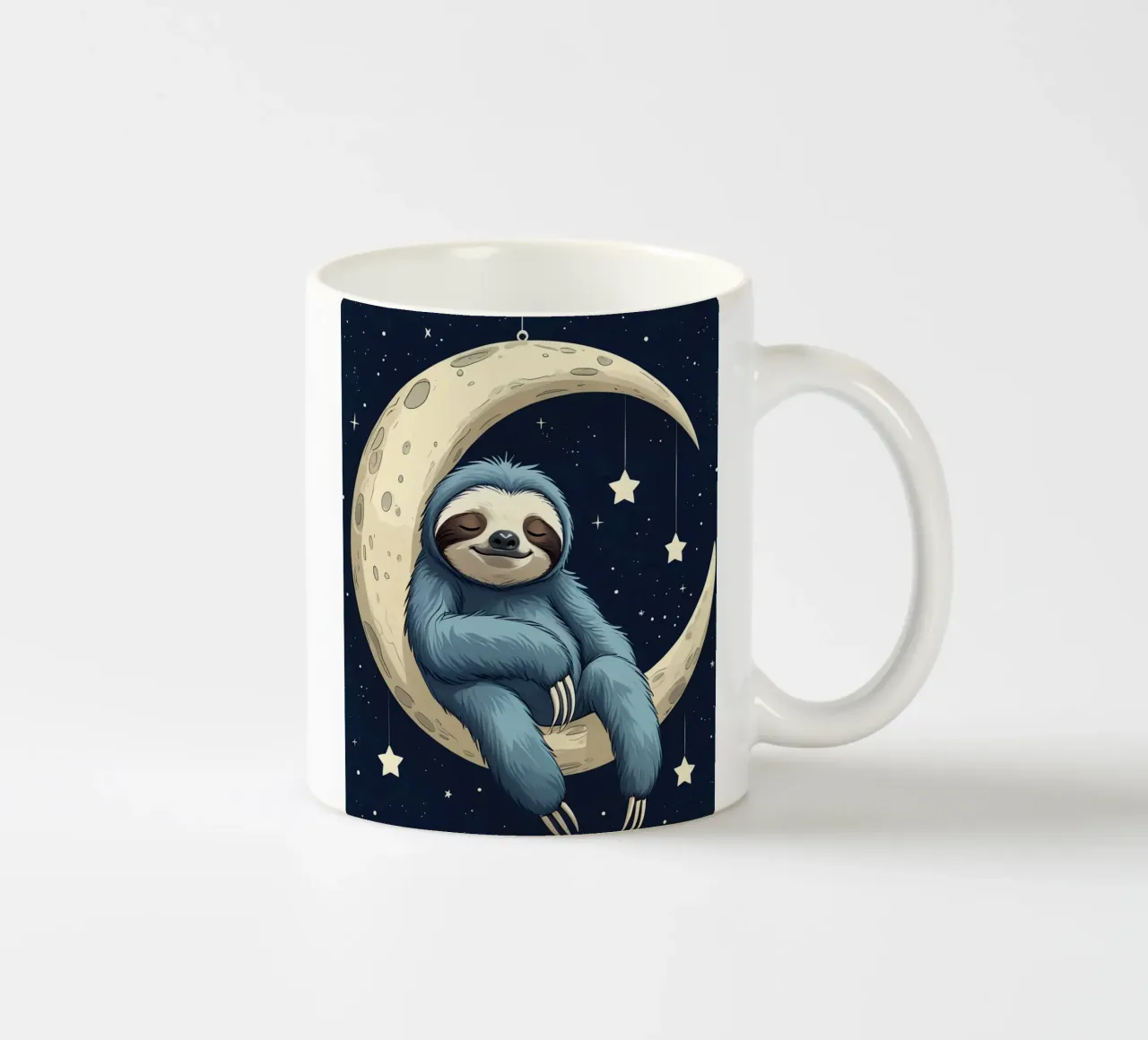Simpatico bradipo blu sulla mezzaluna con le stelle tazza in ceramica da DesignDoodle