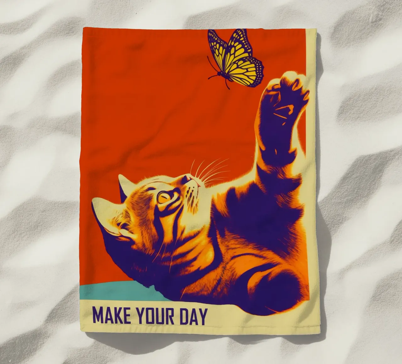 Make Your Day | Gatto e farfalla in stile retrò telo mare da Autofocus
