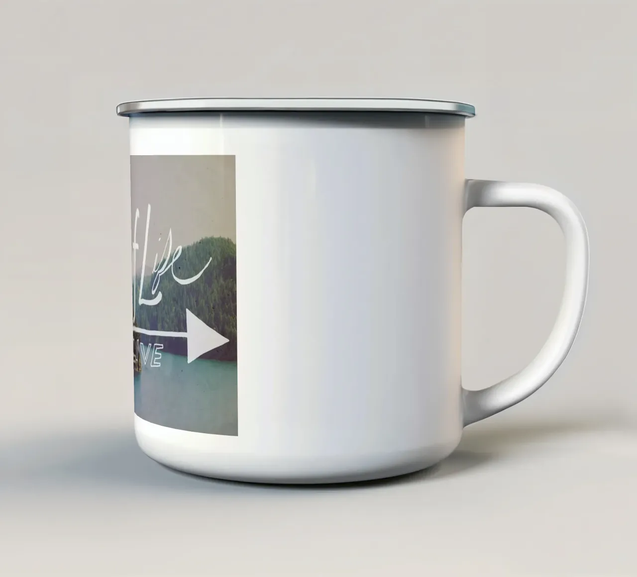 The Aim of Life tazza in smalto da Leah Flores
