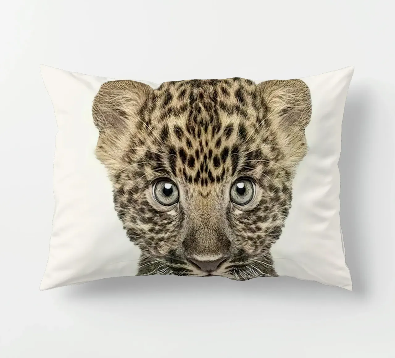Bambino leopardo cuscino da Emil Art Studio