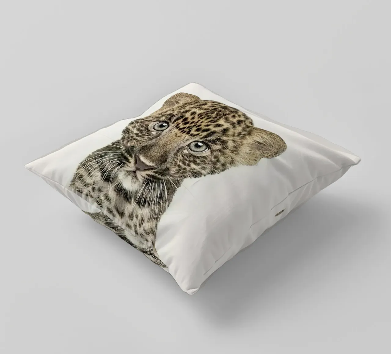 Bambino leopardo cuscino da Emil Art Studio
