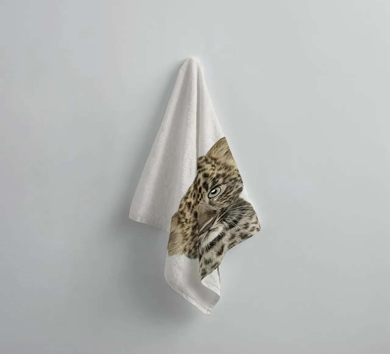 Bambino leopardo asciugamano da bagno da Emil Art Studio
