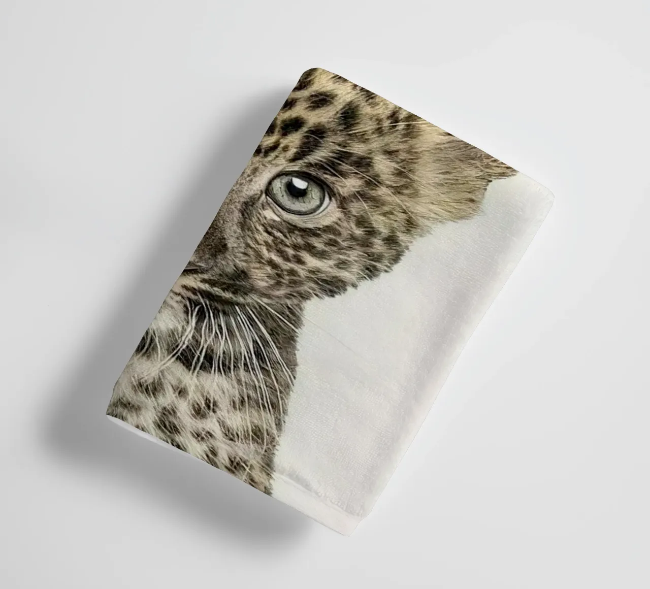 Bambino leopardo asciugamano da bagno da Emil Art Studio