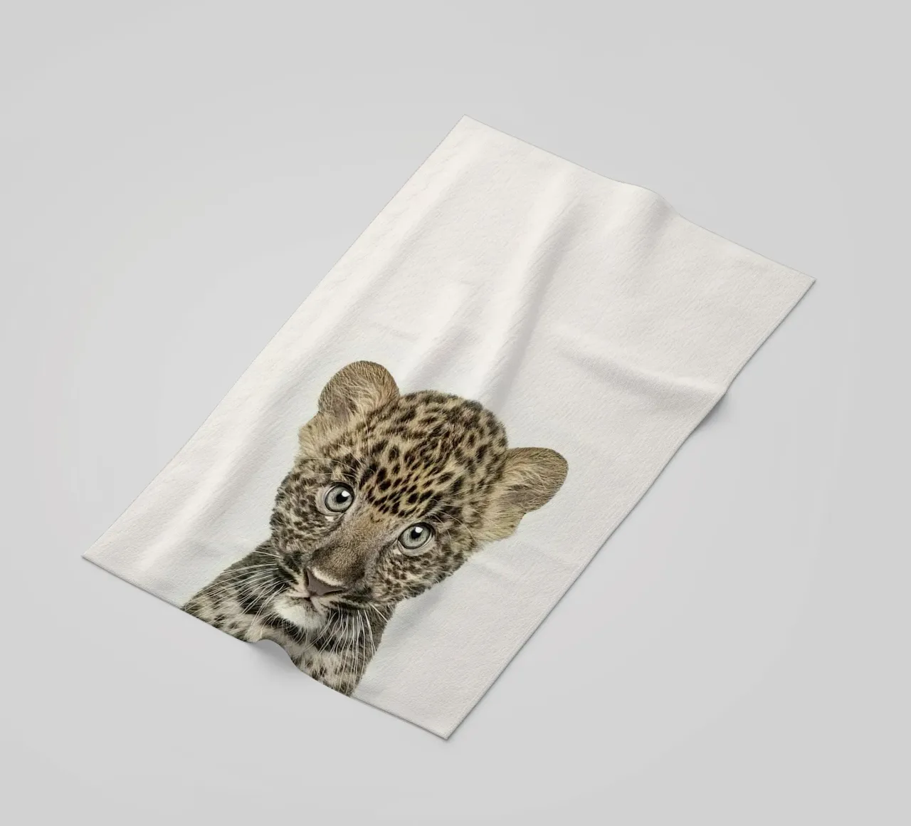 Bambino leopardo telo mare da Emil Art Studio
