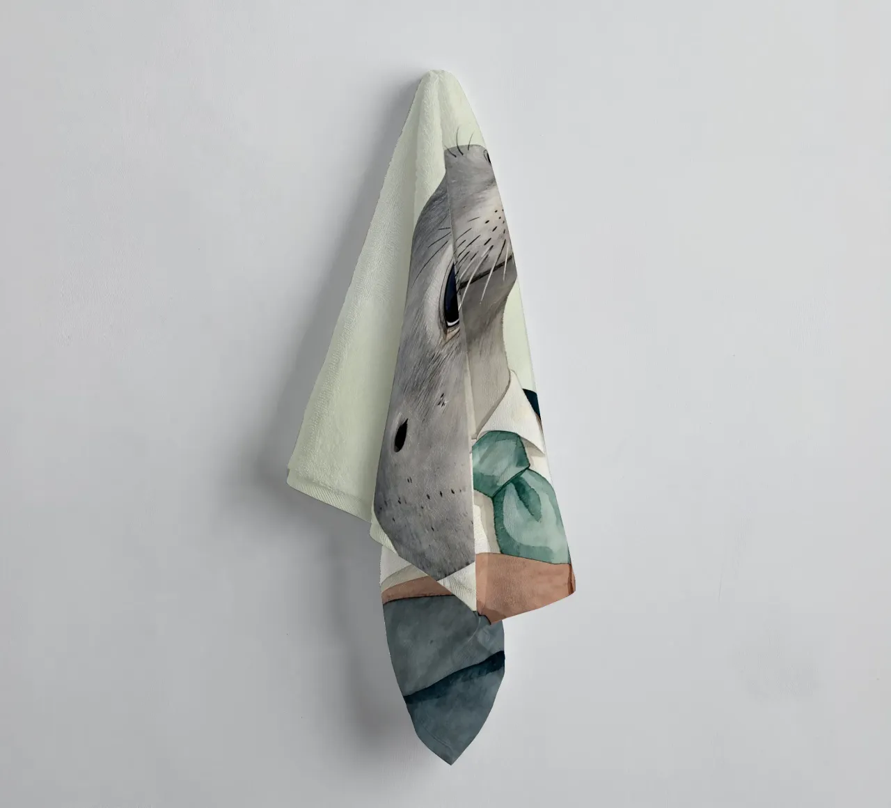 Seal in Suit asciugamano da bagno da Attaboy Dsgn