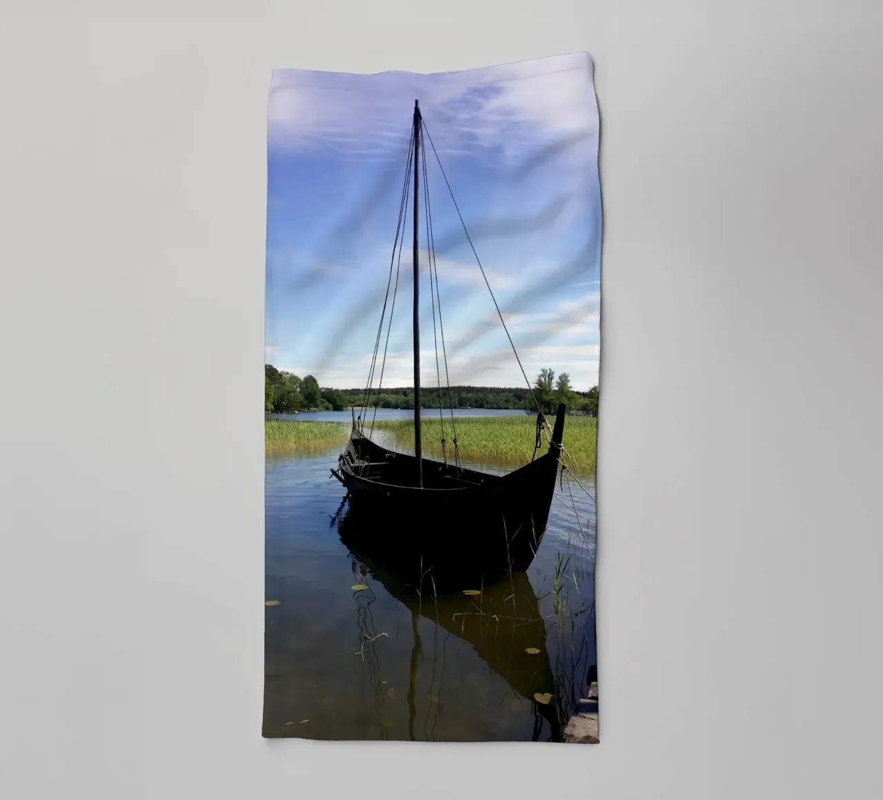 Wikingerboot Handtuch von Piccola Serenata