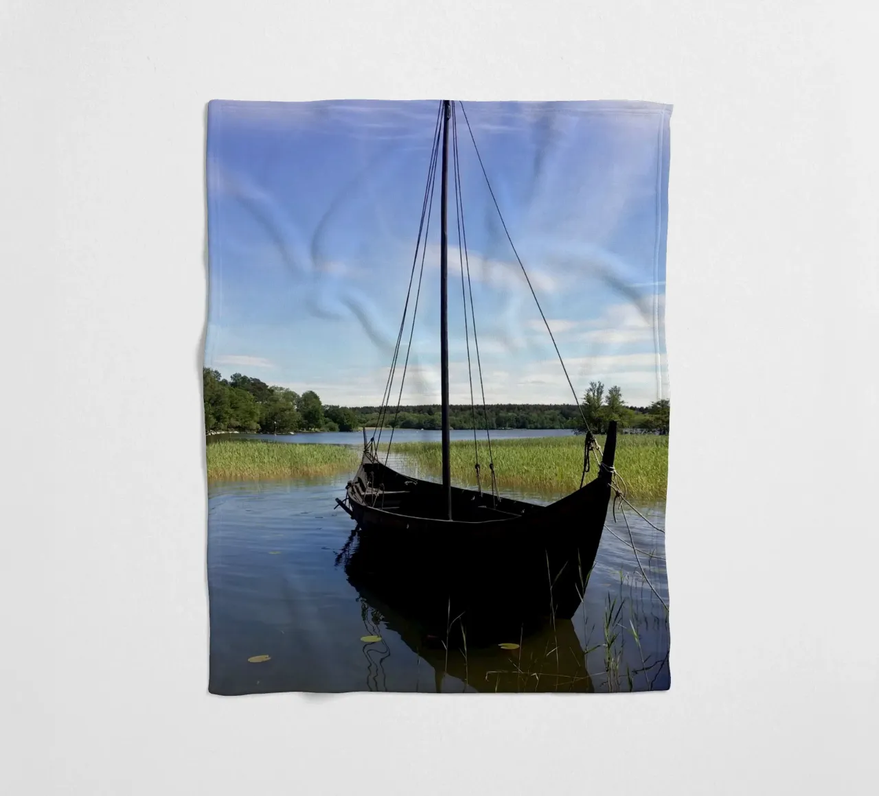 Wikingerboot Fleecedecke von Piccola Serenata