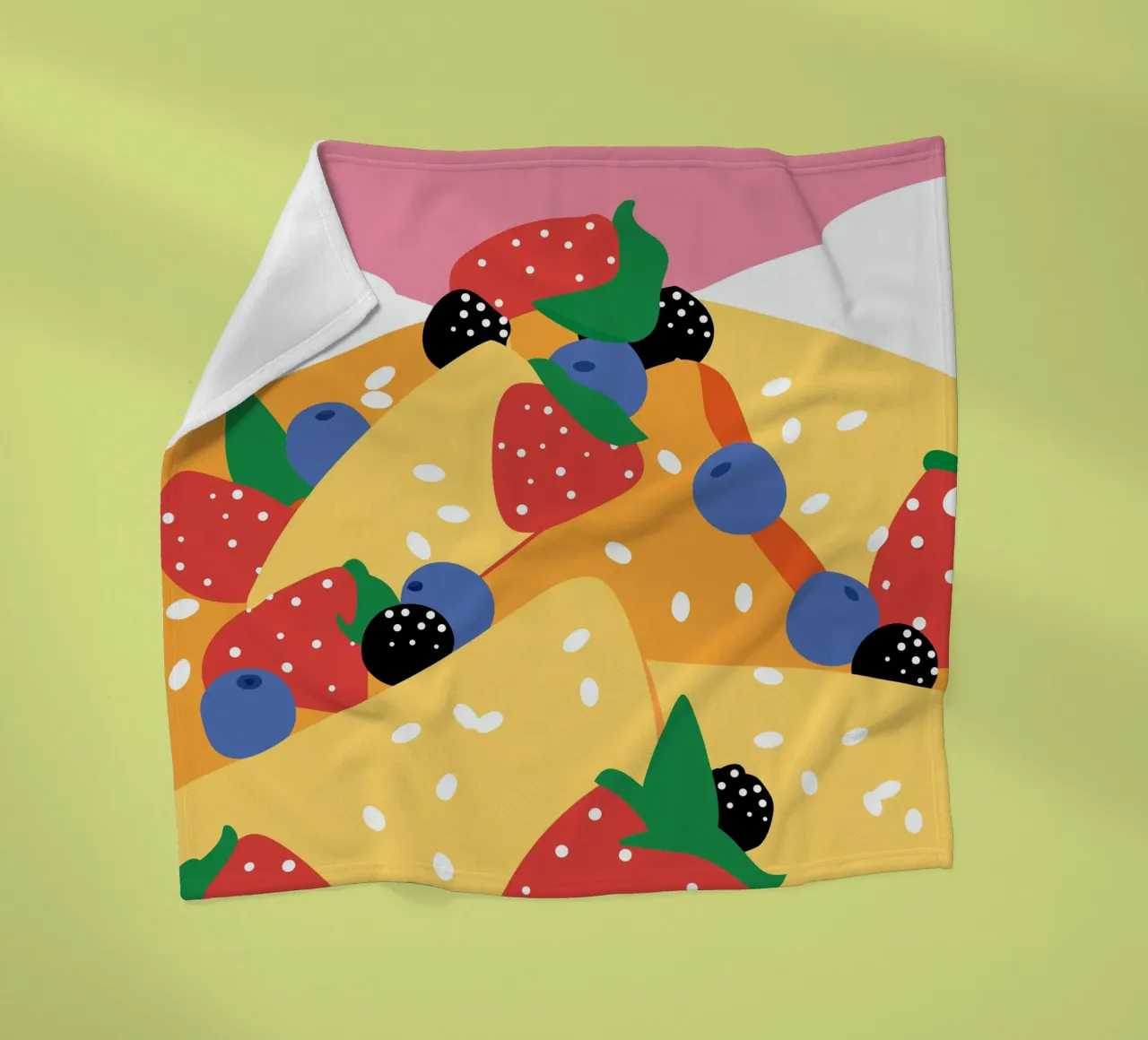 Torta con fragole e mirtilli coperta in pile da OFFICIAL FRUIT & VEGETABLES