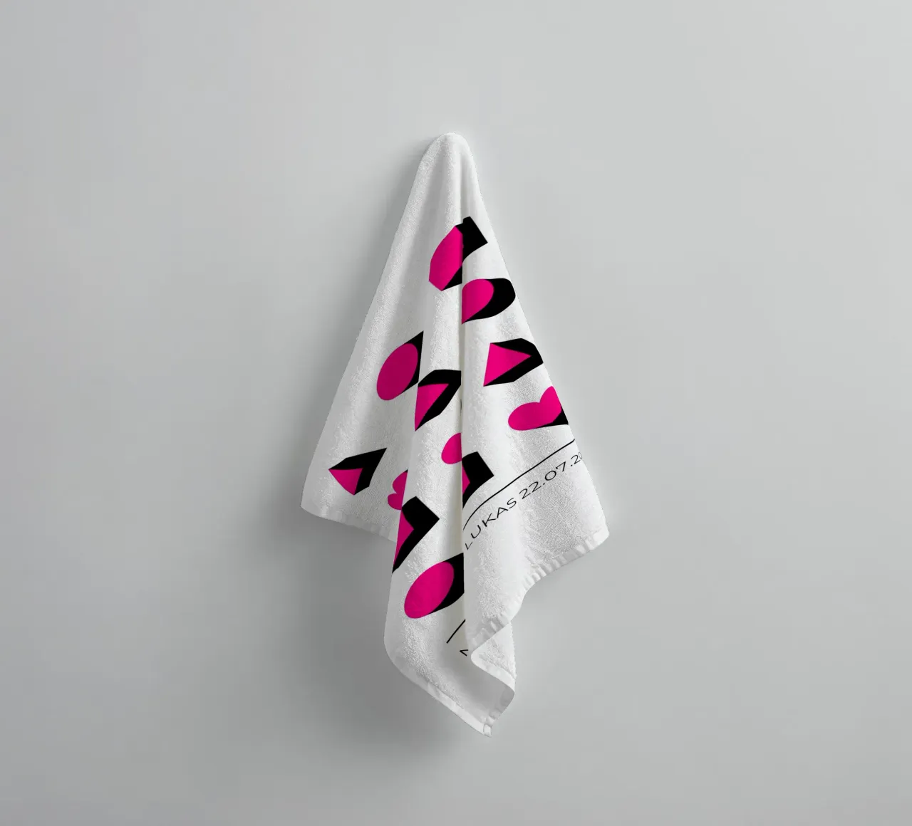 Wunschname - geometrisch pink asciugamano da bagno da BAINAI BRICK