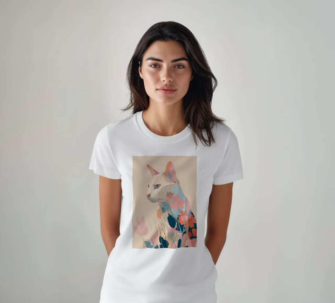 Serene Cat in Bloom t-shirt da Luca