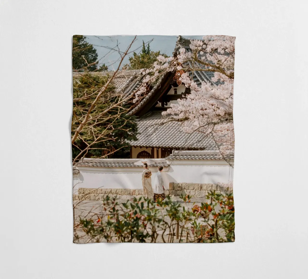 Tempio dei ciliegi in fiore Geisha a Kyoto, Giappone coperta in pile da mbgraphx2