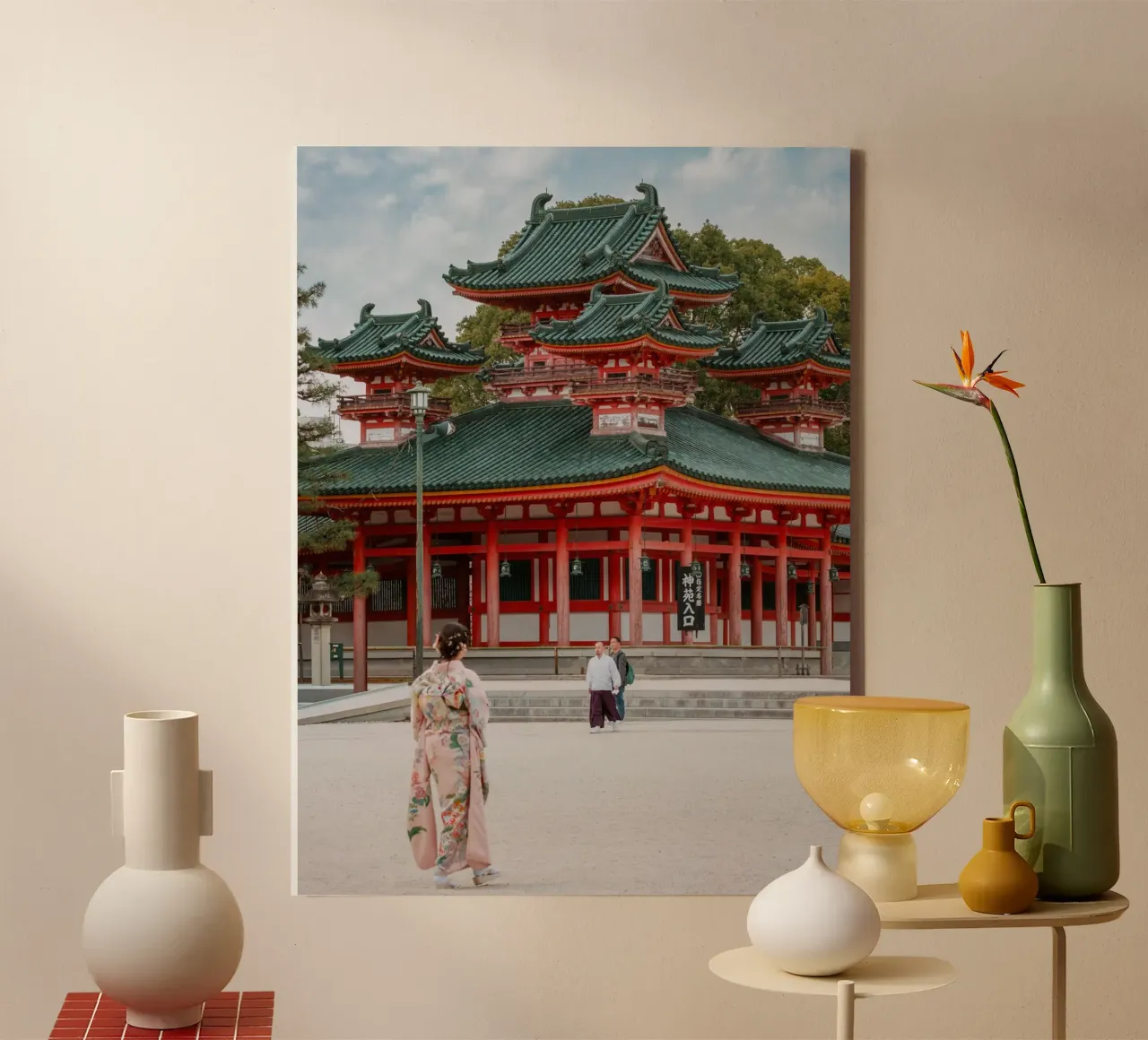 Geisha davanti a un tempio di Kyoto tela da mbgraphx2