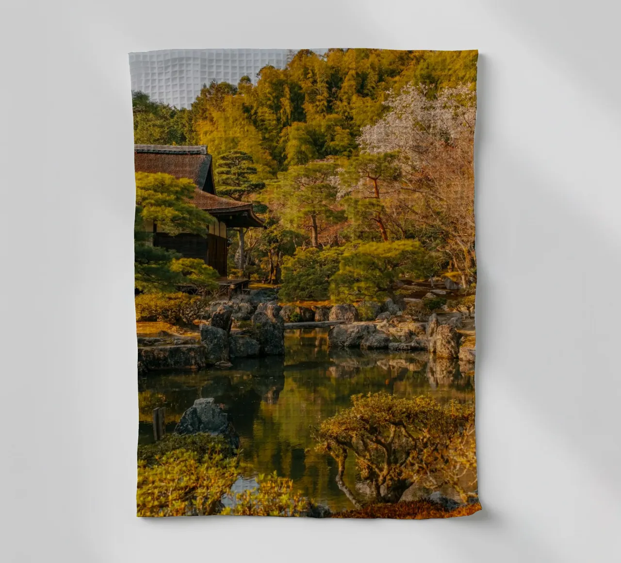 Tempio giapponese al tramonto a Kyoto, Giappone canovaccio da cucina da mbgraphx2