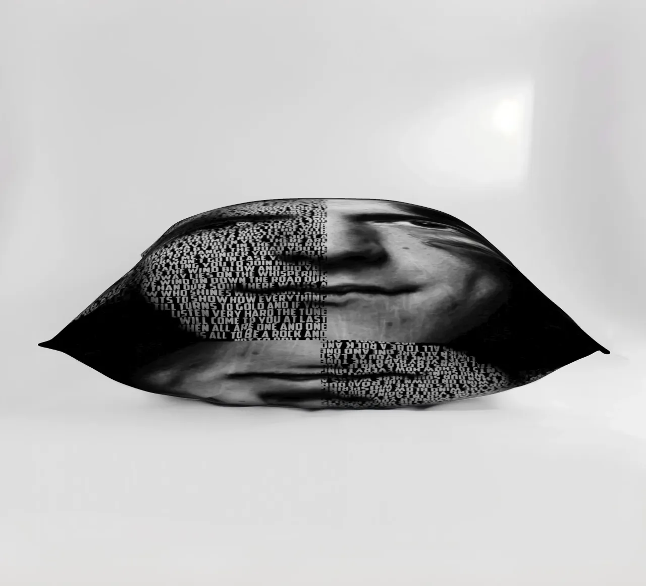 Scala per il Paradiso cuscino da Gunawan Rb