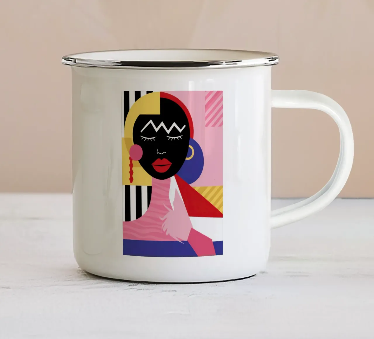 In bilico tra i modelli tazza in smalto da Solace Light