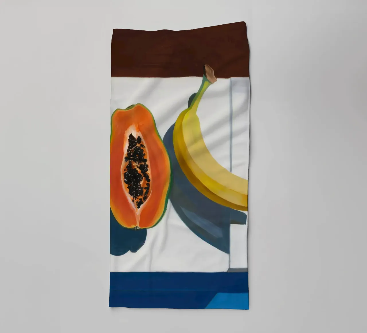 Natura morta di frutta illuminata dal sole asciugamano da bagno da Sun Riser