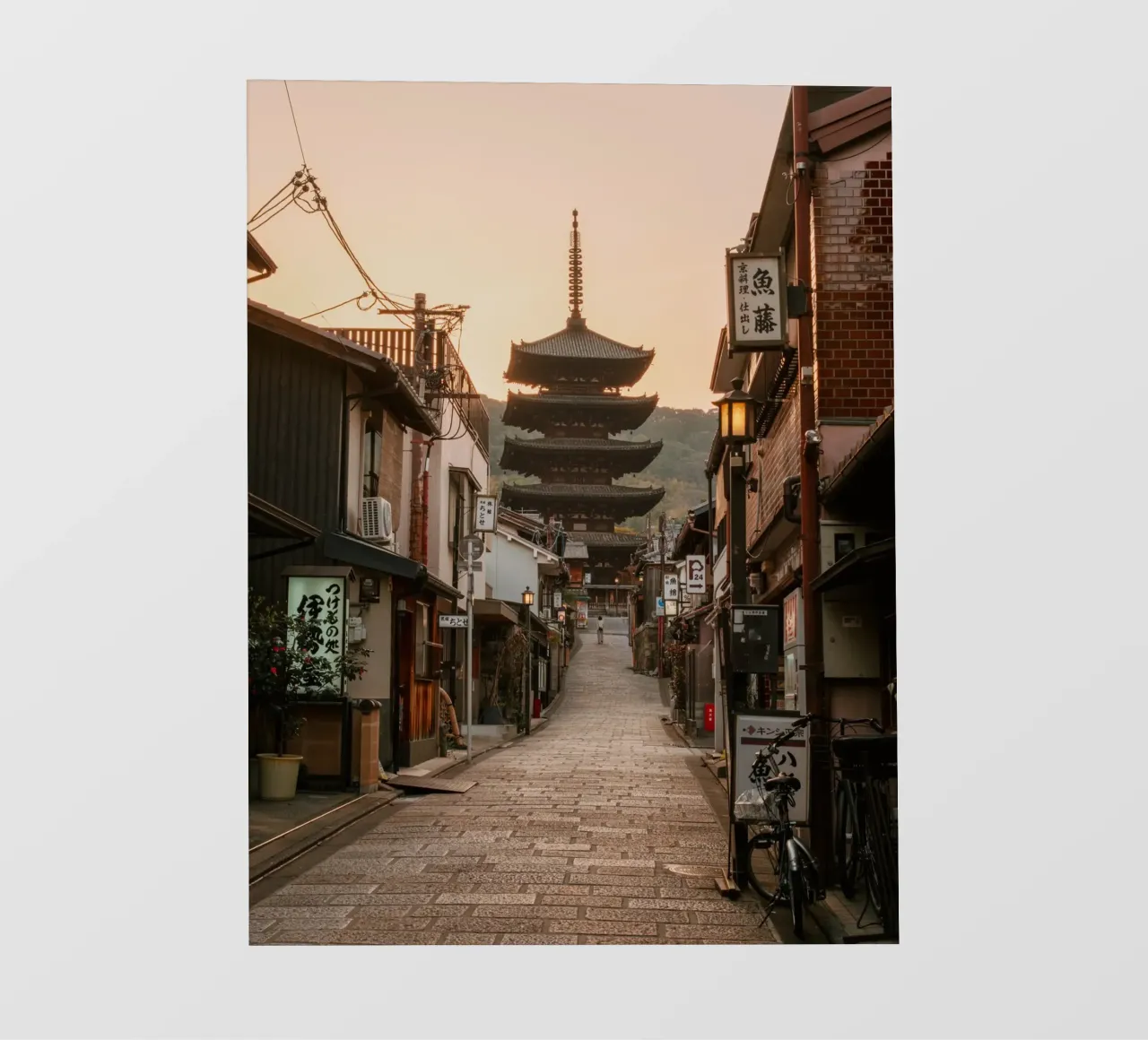 Pagoda di Kyoto all'alba telo in pvc da mbgraphx2