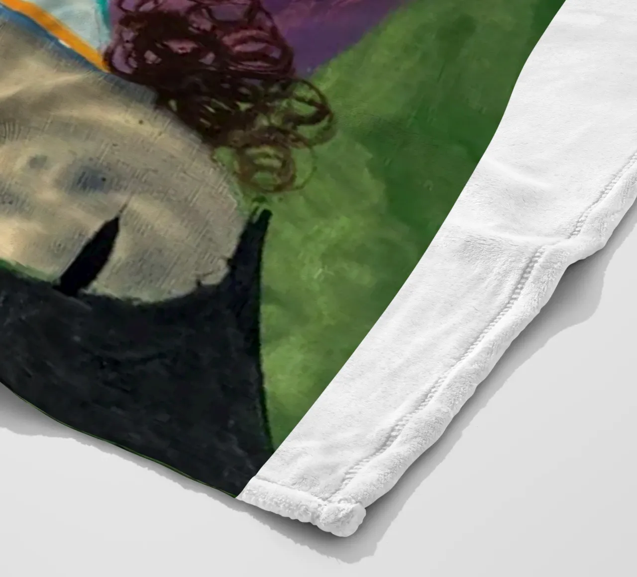 sguardo di una bella donna coperta in pile da eternal nino
