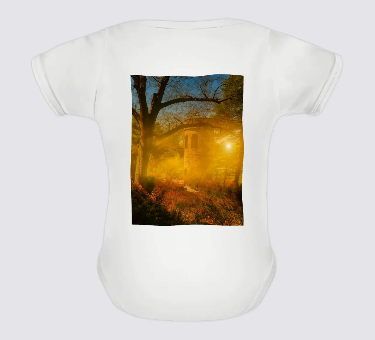 vecchio edificio in mezzo alla foresta body neonato maniche corte da PASMING