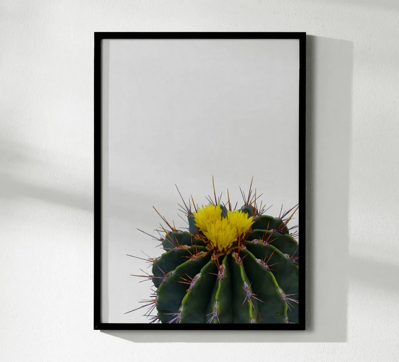 Fiore di cactus poster con telaio in plastica da Orara Studio