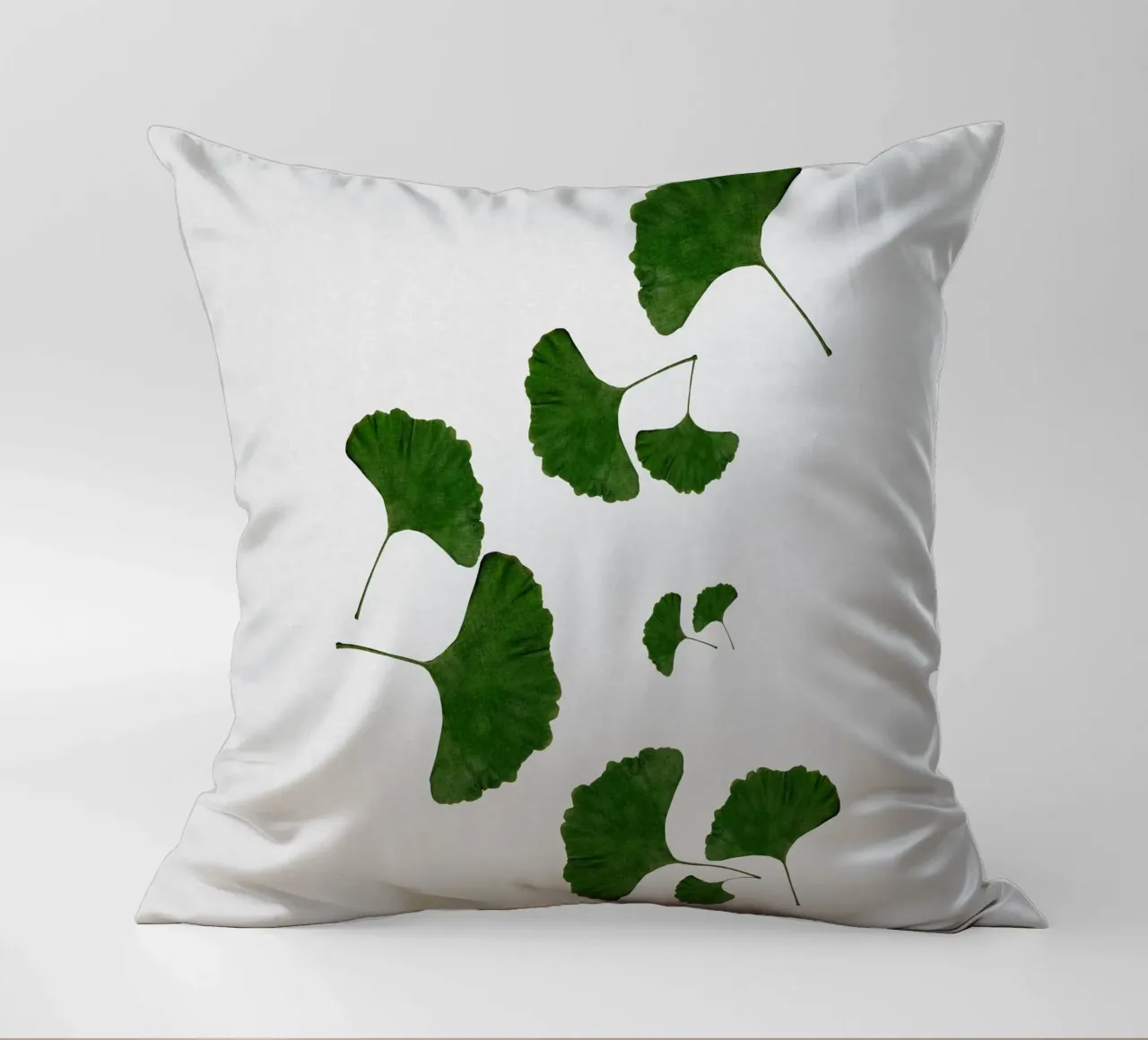 Foglie di ginkgo I cuscino da Orara Studio