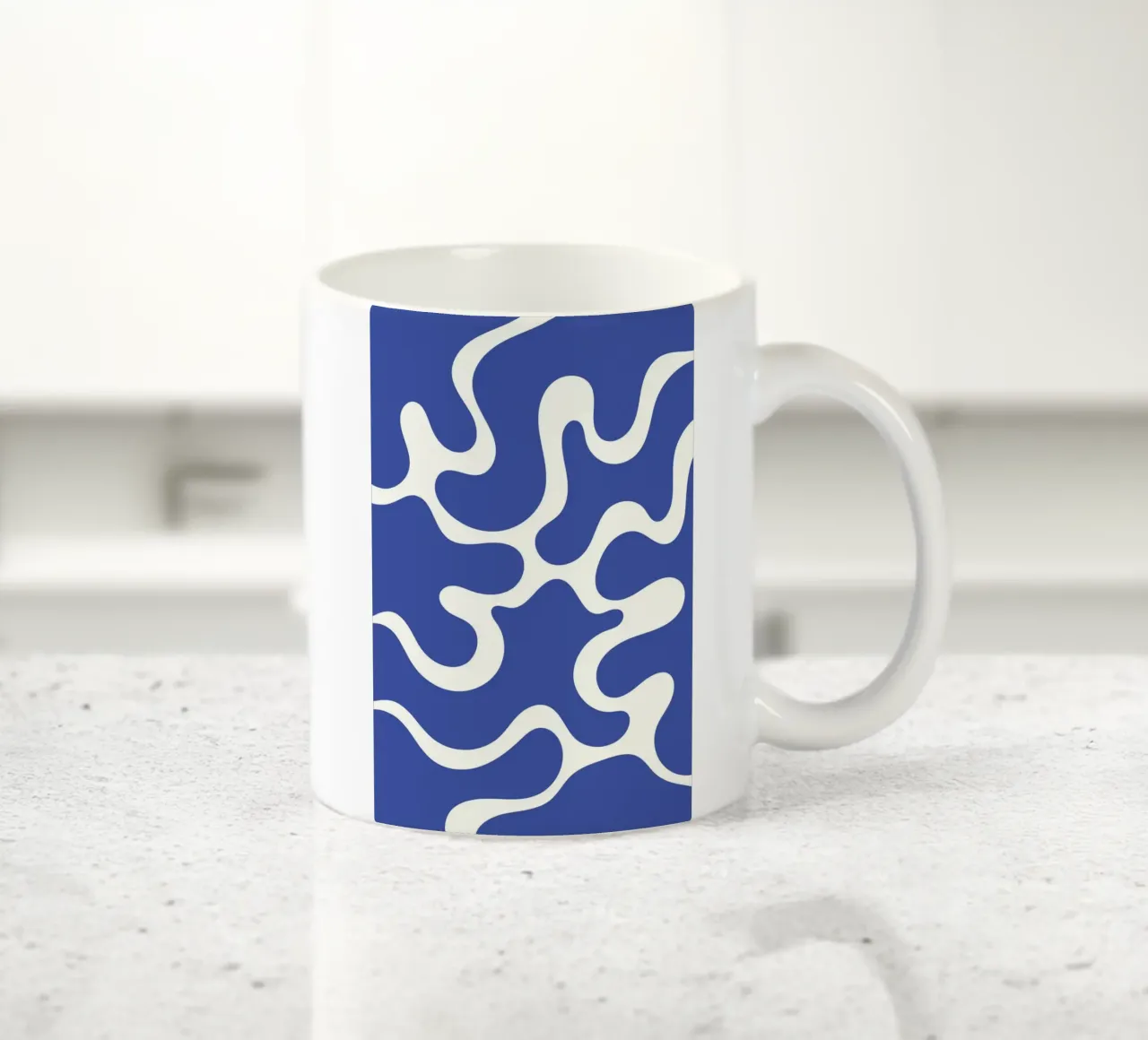Fiume liquido blu astratto tazza in ceramica da Studio Fun Boy