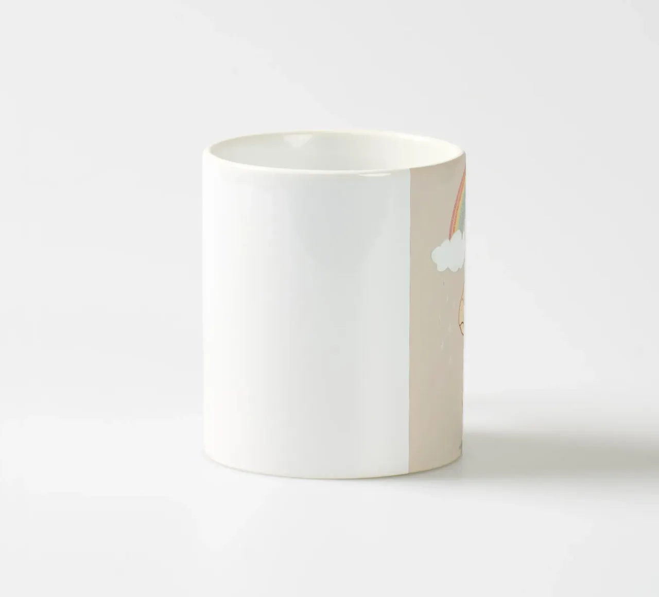 Adorabile dinosauro sotto l'arcobaleno e la pioggia tazza in ceramica da DesignDoodle