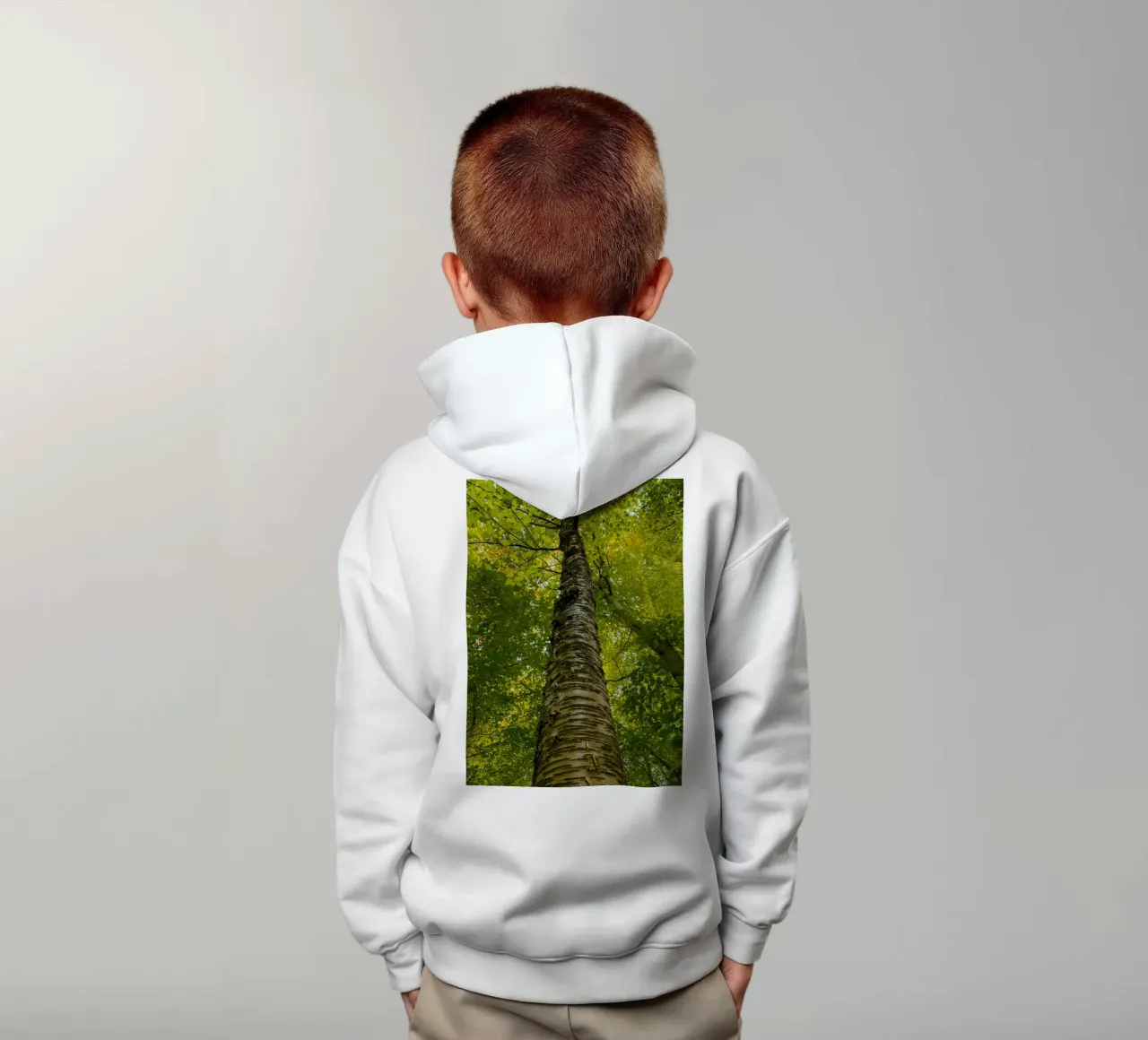 vue du tronc d'un grand arbre sweat à capuche enfant de PASMING