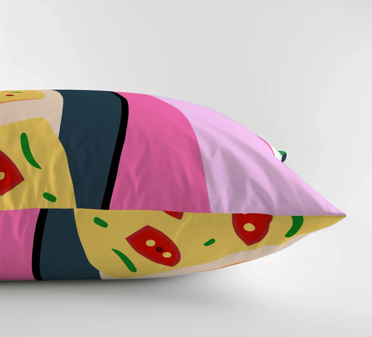Tomato Pizza cuscino da OFFICIAL FRUIT & VEGETABLES