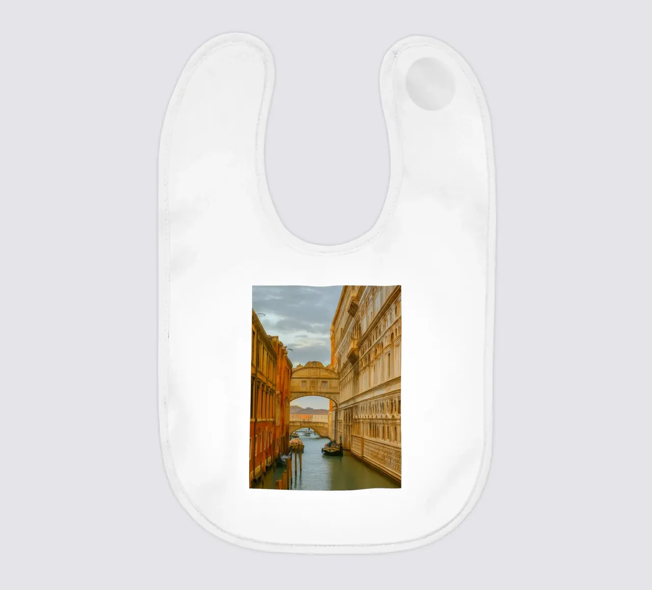 canale d'epoca tra vecchi edifici bavaglino da PASMING
