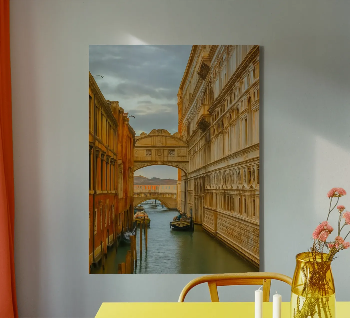 canale d'epoca tra vecchi edifici tela da PASMING