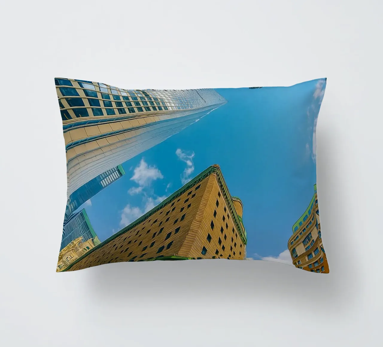 vue du ciel depuis le dessous d'un grand bâtiment coussin de PASMING