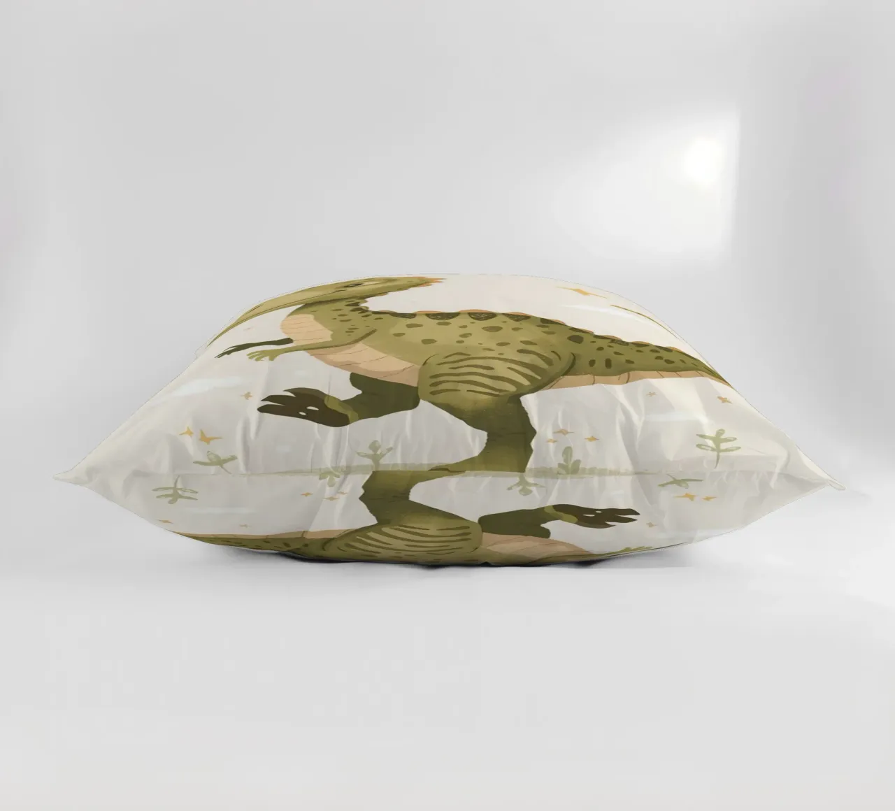 Felice Tyrannosaurus Rex con stelle e nuvole cuscino da DesignDoodle