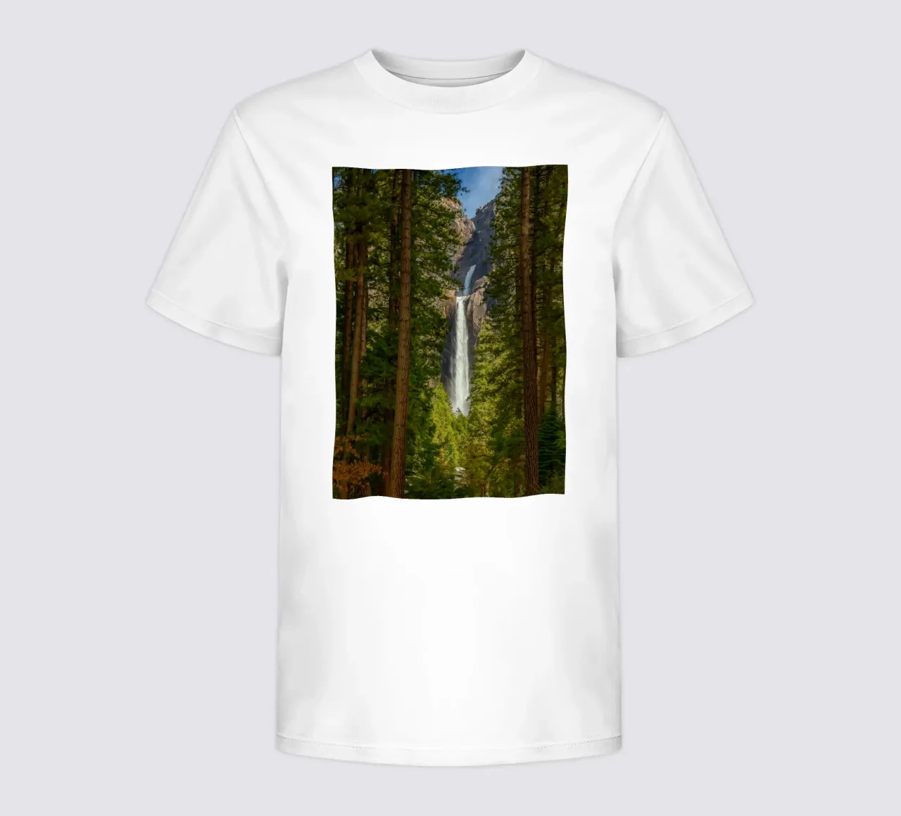 vue d'une cascade dans la forêt t-shirt enfant de PASMING