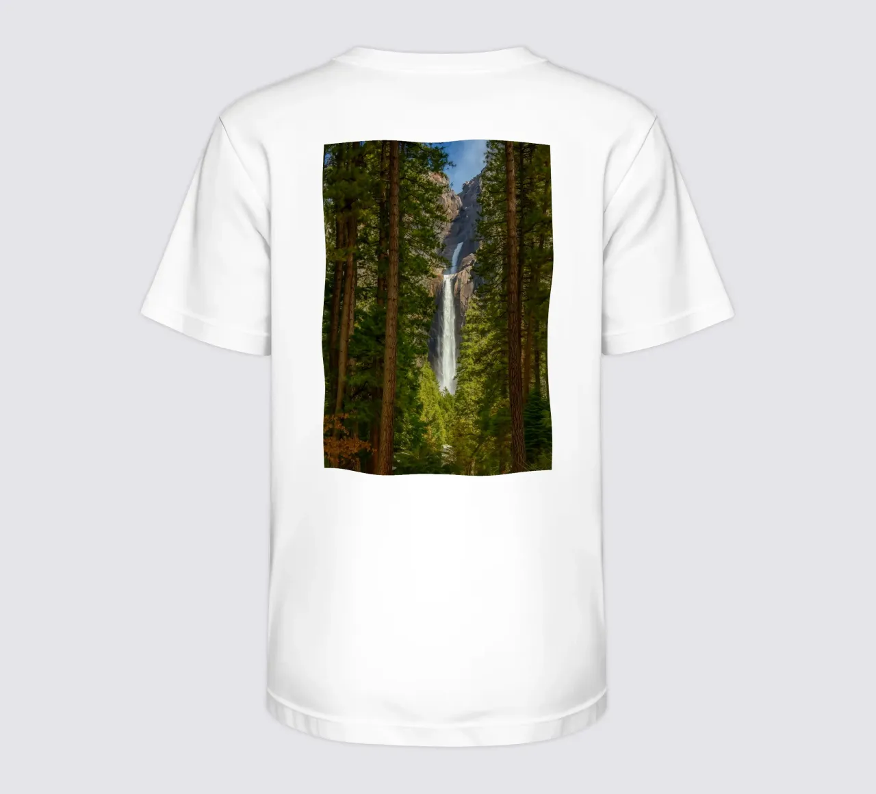 vue d'une cascade dans la forêt t-shirt enfant de PASMING