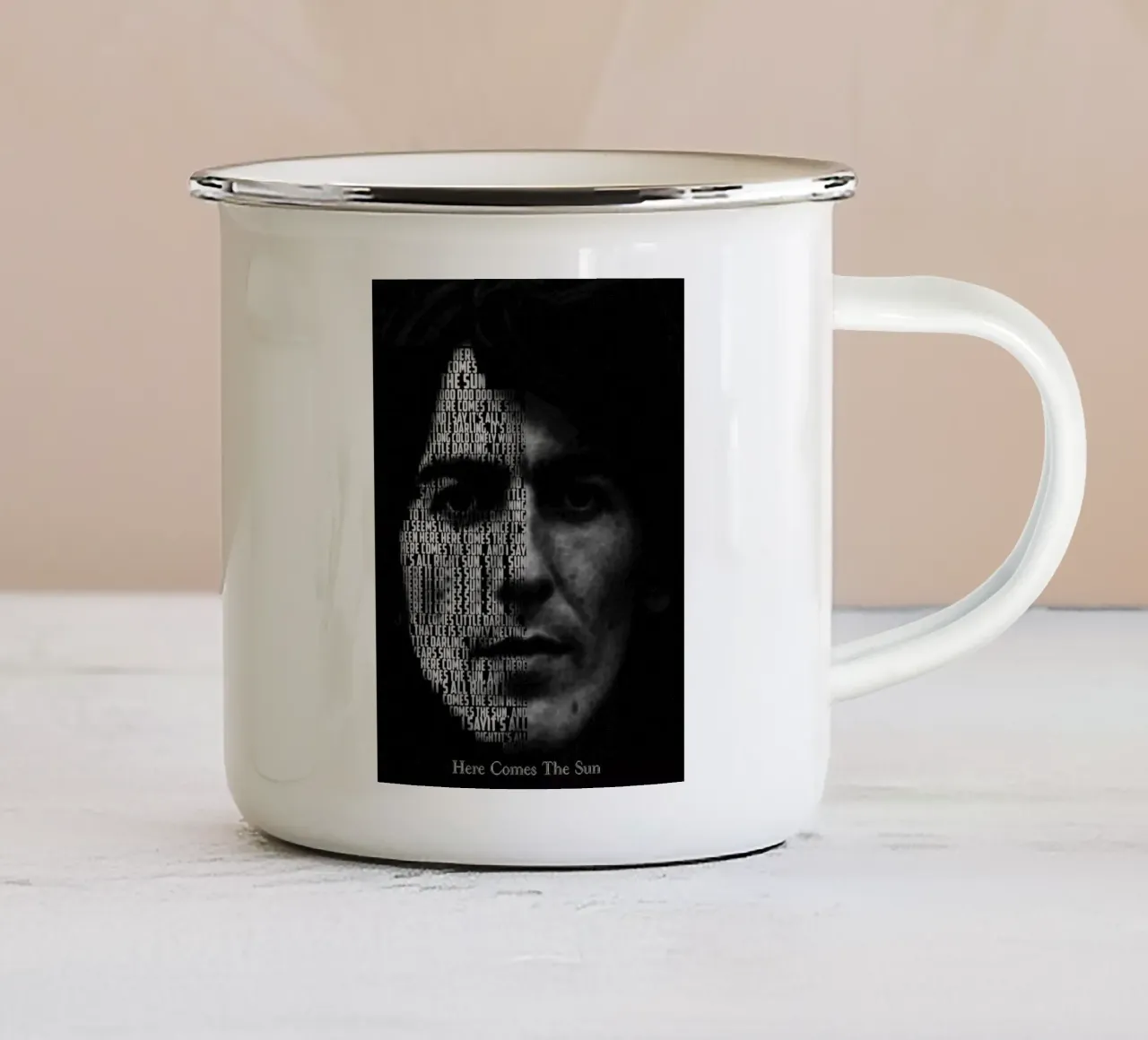 Arriva il sole tazza in smalto da Gunawan Rb